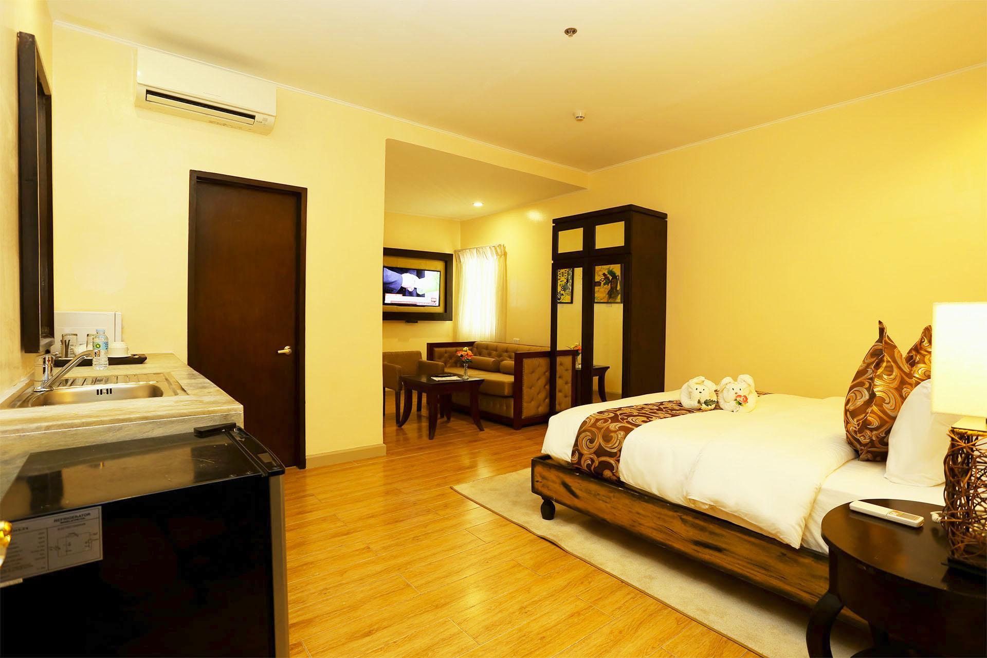 Palm Grass Hotel Cebu Buitenkant foto